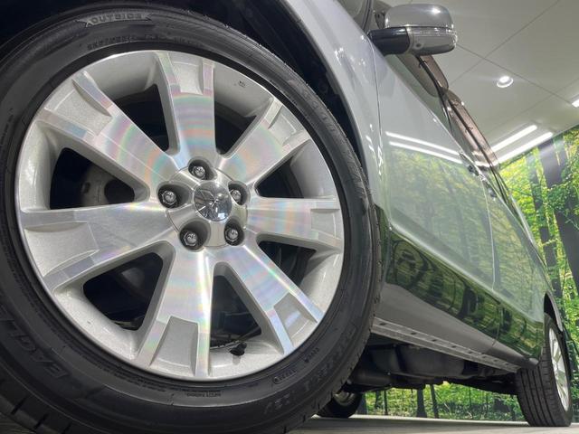 デリカD:5 シャモニー 4WD 両側電動スライドドア 純正SDナビ 後席モニター バックカメラ 禁煙車 ドラレコ スマートキー HIDヘッド ETC クルコン オートライト オートエアコン 純正18インチアルミ CD再生(13枚目)