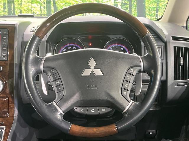 デリカD:5 シャモニー 4WD 両側電動スライドドア 純正SDナビ 後席モニター バックカメラ 禁煙車 ドラレコ スマートキー HIDヘッド ETC クルコン オートライト オートエアコン 純正18インチアルミ CD再生(14枚目)