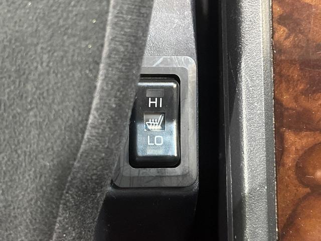 デリカD:5 シャモニー 4WD 両側電動スライドドア 純正SDナビ 後席モニター バックカメラ 禁煙車 ドラレコ スマートキー HIDヘッド ETC クルコン オートライト オートエアコン 純正18インチアルミ CD再生(31枚目)