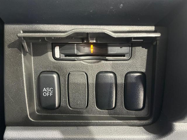 デリカD:5 シャモニー 4WD 両側電動スライドドア 純正SDナビ 後席モニター バックカメラ 禁煙車 ドラレコ スマートキー HIDヘッド ETC クルコン オートライト オートエアコン 純正18インチアルミ CD再生(43枚目)