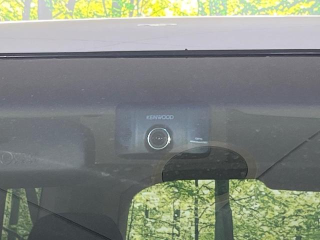 デリカD:5 シャモニー 4WD 両側電動スライドドア 純正SDナビ 後席モニター バックカメラ 禁煙車 ドラレコ スマートキー HIDヘッド ETC クルコン オートライト オートエアコン 純正18インチアルミ CD再生(44枚目)