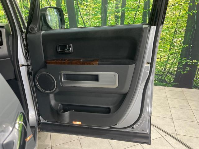 デリカD:5 シャモニー 4WD 両側電動スライドドア 純正SDナビ 後席モニター バックカメラ 禁煙車 ドラレコ スマートキー HIDヘッド ETC クルコン オートライト オートエアコン 純正18インチアルミ CD再生(67枚目)