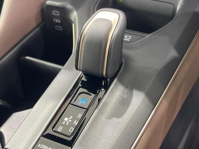 クラウンクロスオーバー Ｇアドバンスド・レザーパッケージ　４ＷＤ　モデリスタフルエアロ　純正１２．３型ナビ　パノラミックビューカメラ　セーフティセンス　レーダークルーズ　黒革シート　前席シートベンチレーション　４眼ＬＥＤヘッド　ハンズフリーパワートランク（25枚目）