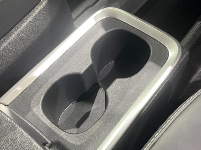 ノア ハイブリッドS-Z 4WD 両側電動ドア バックカメラ 寒冷地仕様 トヨタセーフティセンス レーダークルーズ 禁煙車 ハーフレザーシート 前席シートエアコン ドラレコ コーナーセンサー スマートキー LEDヘッド(36枚目)