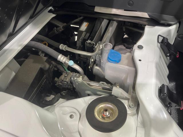 キャリイトラック ＫＣエアコン・パワステ　４ＷＤ　禁煙車　オートライト　アイドリングストップ　衝突安全ボディ　パワーステアリング　電動格納ミラー（18枚目）