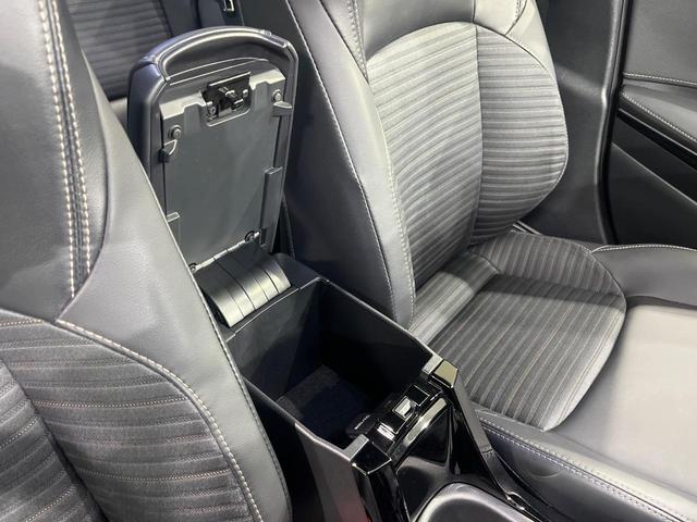 カローラツーリング ハイブリッド ダブルバイビー 4WD 純正8型ナビ バックカメラ 禁煙車 寒冷地仕様 セーフティセンス レーダークルーズ ビルトインETC 前席シートヒーター LEDヘッド&フォグ オートライト ステアリングヒーター(52枚目)