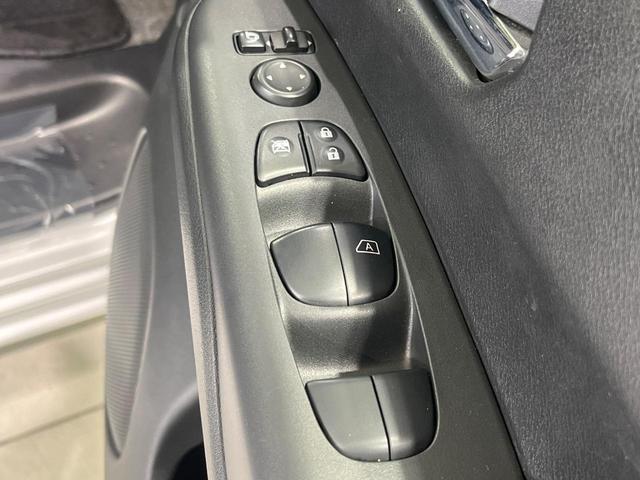 セレナ ハイウェイスター Vセレクション 4WD 両側電動ドア 純正SDナビ 全周囲カメラ エマージェンシーブレーキ プロパイロット 禁煙車 ドラレコ コーナーセンサー スマートキー LEDヘッド ビルトインETC オートライト(63枚目)