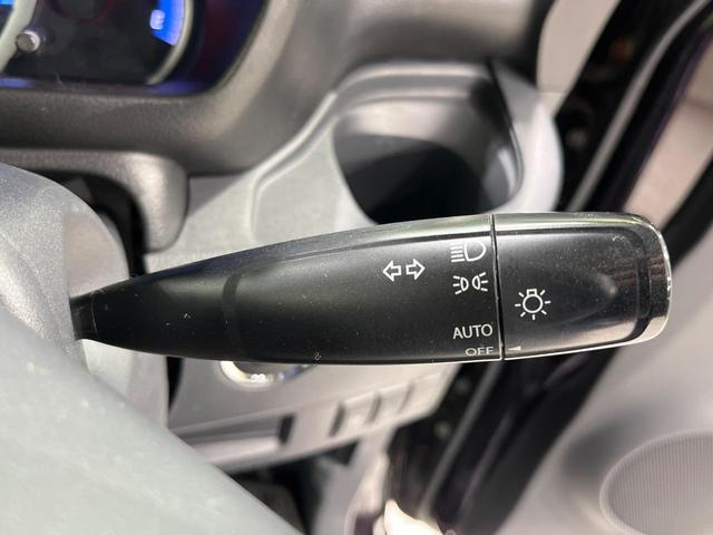 スペーシアカスタム GS パナソニック製SDナビ 衝突被害軽減システム スマートキー シートヒーター アイドリングストップ HIDヘッド オートライト オートエアコン CD DVD再生 フルセグ 盗難防止装置 衝突安全ボディ(31枚目)