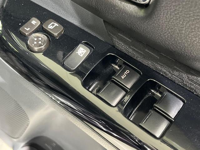 スペーシアカスタム GS パナソニック製SDナビ 衝突被害軽減システム スマートキー シートヒーター アイドリングストップ HIDヘッド オートライト オートエアコン CD DVD再生 フルセグ 盗難防止装置 衝突安全ボディ(44枚目)