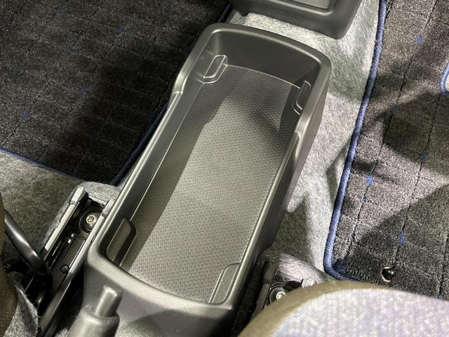 アルト L 純正ディスプレイオーディオ バックカメラ 禁煙車 衝突軽減装置 シートヒーター クリアランスソナー オートライト 電動格納ミラー パワーステアリング パワーウィンドウ 衝突安全ボディ 盗難防止システム(45枚目)