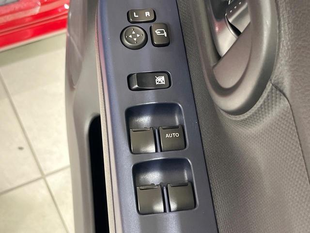 アルト L 純正ディスプレイオーディオ バックカメラ 禁煙車 衝突軽減装置 シートヒーター クリアランスソナー オートライト 電動格納ミラー パワーステアリング パワーウィンドウ 衝突安全ボディ 盗難防止システム(49枚目)