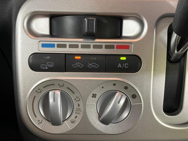 アルトラパン Ｘ　４ＷＤ　ホワイトルーフ　禁煙車　純正ＣＤオーディオ　スマートキー＆プッシュスタート　シートヒーター　純正１４インチアルミホイール　ドアバイザー　プライバシーガラス　ウインカーミラー（5枚目）