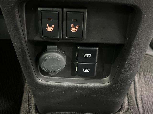 【シートヒーター】寒い日に重宝するシートヒーター！エアコンより早く温まってくれるので寒がりの人も安心ですね♪エアコンの温風は乾燥するから苦手、という方にもをおすすめです。