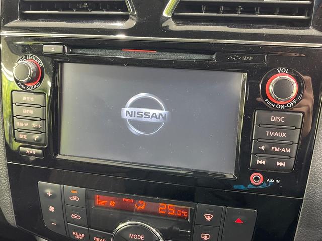 セレナ ハイウェイスター　アドバンスドセーフティパッケージ　４ＷＤ　両側電動ドア　後席モニター　全周囲カメラ　エマージェンシーブレーキ　禁煙車　ドラレコ　スマートキー　ＬＥＤヘッド　ビルトインＥＴＣ　クルコン　純正１７インチアルミ　オートライト　オートエアコン（4枚目）