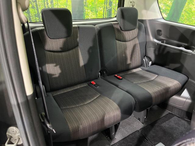 セレナ ハイウェイスター　アドバンスドセーフティパッケージ　４ＷＤ　両側電動ドア　後席モニター　全周囲カメラ　エマージェンシーブレーキ　禁煙車　ドラレコ　スマートキー　ＬＥＤヘッド　ビルトインＥＴＣ　クルコン　純正１７インチアルミ　オートライト　オートエアコン（11枚目）