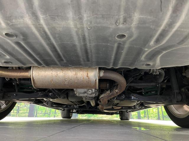 セレナ ハイウェイスター　アドバンスドセーフティパッケージ　４ＷＤ　両側電動ドア　後席モニター　全周囲カメラ　エマージェンシーブレーキ　禁煙車　ドラレコ　スマートキー　ＬＥＤヘッド　ビルトインＥＴＣ　クルコン　純正１７インチアルミ　オートライト　オートエアコン（21枚目）