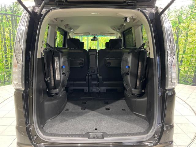 セレナ ハイウェイスター　アドバンスドセーフティパッケージ　４ＷＤ　両側電動ドア　後席モニター　全周囲カメラ　エマージェンシーブレーキ　禁煙車　ドラレコ　スマートキー　ＬＥＤヘッド　ビルトインＥＴＣ　クルコン　純正１７インチアルミ　オートライト　オートエアコン（48枚目）