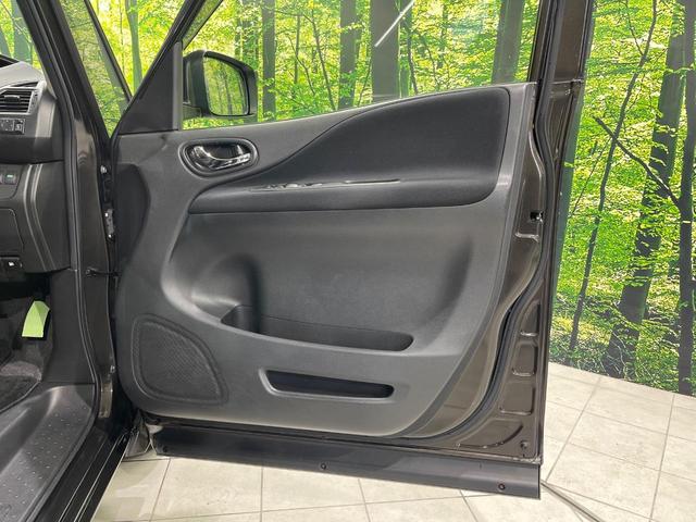 セレナ ハイウェイスター　アドバンスドセーフティパッケージ　４ＷＤ　両側電動ドア　後席モニター　全周囲カメラ　エマージェンシーブレーキ　禁煙車　ドラレコ　スマートキー　ＬＥＤヘッド　ビルトインＥＴＣ　クルコン　純正１７インチアルミ　オートライト　オートエアコン（50枚目）