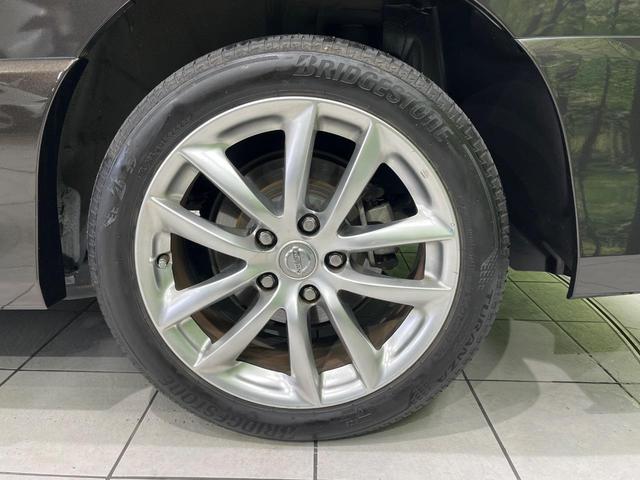 セレナ ハイウェイスター　アドバンスドセーフティパッケージ　４ＷＤ　両側電動ドア　後席モニター　全周囲カメラ　エマージェンシーブレーキ　禁煙車　ドラレコ　スマートキー　ＬＥＤヘッド　ビルトインＥＴＣ　クルコン　純正１７インチアルミ　オートライト　オートエアコン（65枚目）