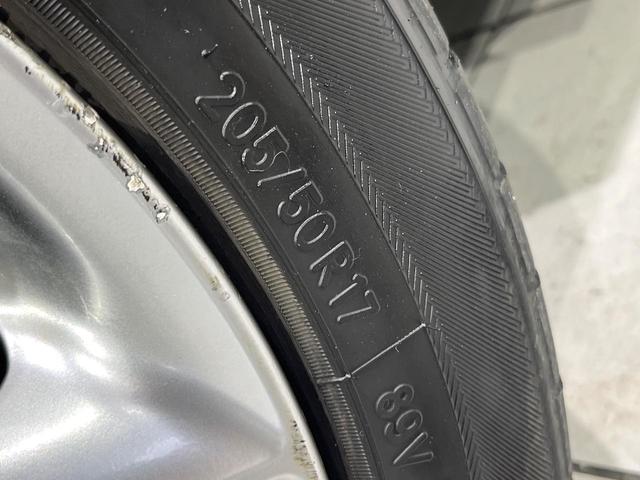 セレナ ハイウェイスター　アドバンスドセーフティパッケージ　４ＷＤ　両側電動ドア　後席モニター　全周囲カメラ　エマージェンシーブレーキ　禁煙車　ドラレコ　スマートキー　ＬＥＤヘッド　ビルトインＥＴＣ　クルコン　純正１７インチアルミ　オートライト　オートエアコン（67枚目）