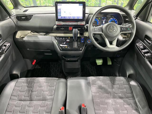 デリカミニ Ｔ　プレミアム　アルパイン製１０インチナビ　両側電動スライドドア　全周囲カメラ　衝突被害軽減システム　レーダークルーズ　禁煙車　コーナーセンサー　スマートキー　ステアリングヒーター　ＬＥＤヘッド　シートヒーター（2枚目）