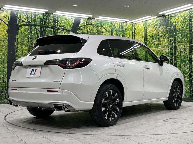 ＺＲ－Ｖ ｅ：ＨＥＶ　Ｚ　４ＷＤ　全周囲カメラ　ＢＯＳＥサウンド　寒冷地仕様　ホンダセンシング　レーダークルーズ　禁煙車　レザーシート　コーナーセンサー　スマートキー　ＬＥＤヘッド　ＥＴＣ２．０　純正１８インチアルミ（18枚目）