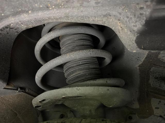 ヴェルファイア ２．５Ｚ　Ａエディション　４ＷＤ　フリップダウン　両側電動ドア　バックカメラ　レーダークルーズ　禁煙車　ドラレコ　コーナーセンサー　スマートキー　ＨＩＤヘッド　ＥＴＣ　純正１８インチアルミ　オートライト　オートエアコン（70枚目）