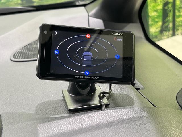 ヴォクシー Ｓ－Ｚ　４ＷＤ　ディスプレイオーディオ　両側電動ドア　後席モニター　バックカメラ　衝突被害軽減システム　レーダークルーズ　禁煙車　電動リアゲート　ドラレコ　コーナーセンサー　スマートキー　ＬＥＤヘッド　ＥＴＣ（30枚目）