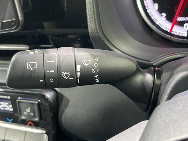 ヴォクシー Ｓ－Ｚ　４ＷＤ　ディスプレイオーディオ　両側電動ドア　後席モニター　バックカメラ　衝突被害軽減システム　レーダークルーズ　禁煙車　電動リアゲート　ドラレコ　コーナーセンサー　スマートキー　ＬＥＤヘッド　ＥＴＣ（31枚目）