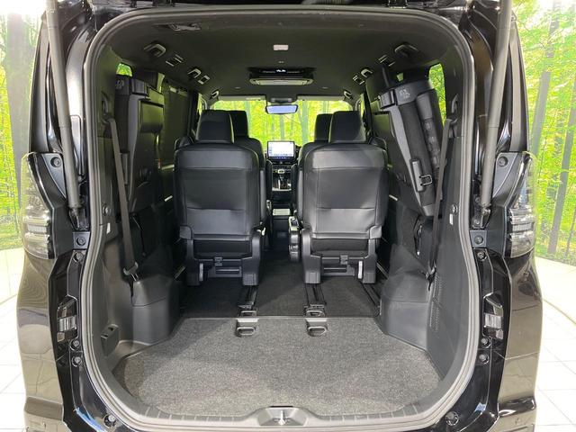ヴォクシー Ｓ－Ｚ　４ＷＤ　ディスプレイオーディオ　両側電動ドア　後席モニター　バックカメラ　衝突被害軽減システム　レーダークルーズ　禁煙車　電動リアゲート　ドラレコ　コーナーセンサー　スマートキー　ＬＥＤヘッド　ＥＴＣ（50枚目）