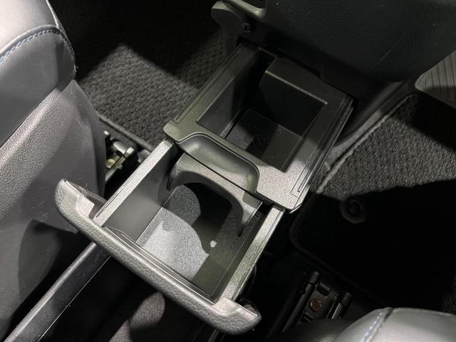 ヴォクシー Ｓ－Ｚ　４ＷＤ　ディスプレイオーディオ　両側電動ドア　後席モニター　バックカメラ　衝突被害軽減システム　レーダークルーズ　禁煙車　電動リアゲート　ドラレコ　コーナーセンサー　スマートキー　ＬＥＤヘッド　ＥＴＣ（56枚目）