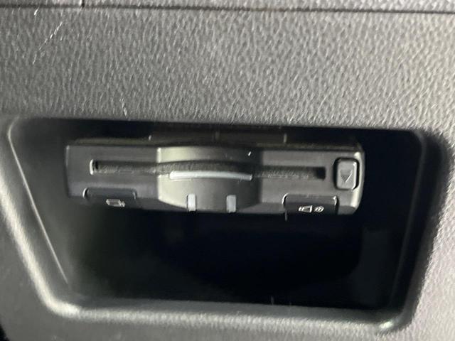 タント カスタムRS 両側電動スライドドア 純正SDナビ 禁煙車 スマートキー ETC オートライト オートエアコン LEDヘッド 電動格納ミラー ドアバイザー プライバシーガラス パワーステアリング パワーウィンドウ(5枚目)