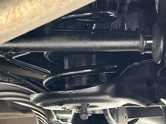 Ｎ－ＢＯＸカスタム Ｇ・Ｌパッケージ　４ＷＤ　両側電動ドア　純正ＳＤナビ　バックカメラ　禁煙車　ドラレコ　スマートキー　ＨＩＤヘッド　オートライト　オートエアコン　Ｂｌｕｅｔｏｏｔｈ　ＣＤ　ＤＶＤ再生　ＬＥＤフォグ（21枚目）