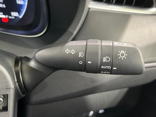 ハリアー Ｇ　４ＷＤ　１２型ディスプレイオーディオ　バックカメラ　セーフティーセンス　レーダークルーズ　禁煙車　レザーシート　シートヒーター　パワーシート　コーナーセンサー　スマートキー　ＬＥＤヘッド　ＥＴＣ（32枚目）