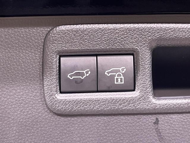 ハリアー Ｇ　４ＷＤ　１２型ディスプレイオーディオ　バックカメラ　セーフティーセンス　レーダークルーズ　禁煙車　レザーシート　シートヒーター　パワーシート　コーナーセンサー　スマートキー　ＬＥＤヘッド　ＥＴＣ（37枚目）