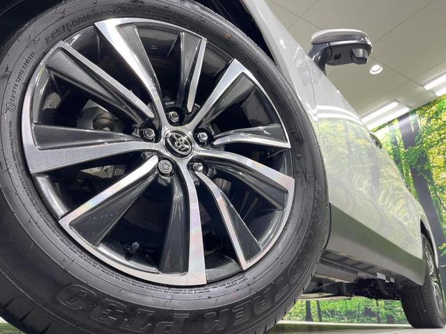 ハリアーハイブリッド Ｇ　１２．３インチ純正ディスプレイオーディオ　バックカメラ　禁煙車　衝突軽減装置　レーダークルーズ　パワーバックドア　パワーシート　オートライト　オートエアコン　スマートキー　クリアランスソナー（14枚目）