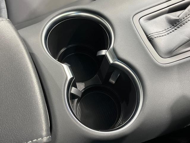 ハリアーハイブリッド Ｇ　１２．３インチ純正ディスプレイオーディオ　バックカメラ　禁煙車　衝突軽減装置　レーダークルーズ　パワーバックドア　パワーシート　オートライト　オートエアコン　スマートキー　クリアランスソナー（50枚目）