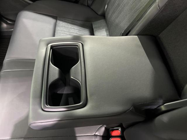 ハリアーハイブリッド Ｇ　１２．３インチ純正ディスプレイオーディオ　バックカメラ　禁煙車　衝突軽減装置　レーダークルーズ　パワーバックドア　パワーシート　オートライト　オートエアコン　スマートキー　クリアランスソナー（52枚目）