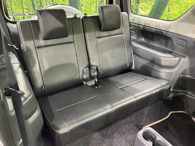 ジムニー ランドベンチャー　ＳＤナビ　禁煙車　シートヒーター　電動格納ミラー　革巻きステアリング　プライバシーガラス　ドアバイザー　電動格納ミラー　パワーステアリング　パワーウィンドウ　フルセグ　盗難防止システム　衝突安全ボディ（9枚目）