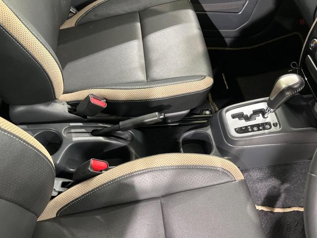 ジムニー ランドベンチャー　ＳＤナビ　禁煙車　シートヒーター　電動格納ミラー　革巻きステアリング　プライバシーガラス　ドアバイザー　電動格納ミラー　パワーステアリング　パワーウィンドウ　フルセグ　盗難防止システム　衝突安全ボディ（45枚目）