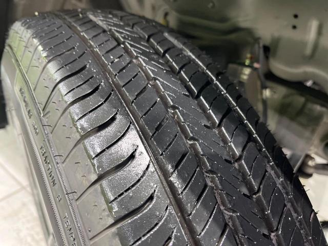 ジムニー ランドベンチャー　ＳＤナビ　禁煙車　シートヒーター　電動格納ミラー　革巻きステアリング　プライバシーガラス　ドアバイザー　電動格納ミラー　パワーステアリング　パワーウィンドウ　フルセグ　盗難防止システム　衝突安全ボディ（53枚目）