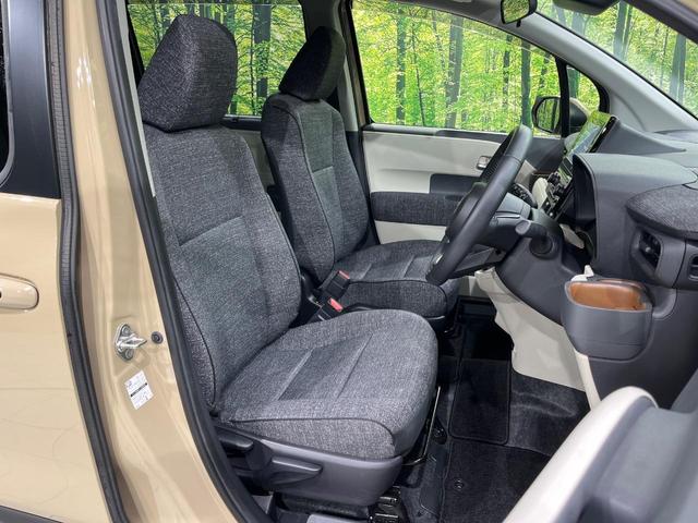 シエンタ ハイブリッドＺ　４ＷＤ　両側電動ドア　１０インチ純正ディスプレイオーディオ　セーフティーセンス　全周囲カメラ　　レーダークルーズ　禁煙車　ドラレコ　コーナーセンサー　スマートキー　ＬＥＤヘッド　ＥＴＣ（9枚目）