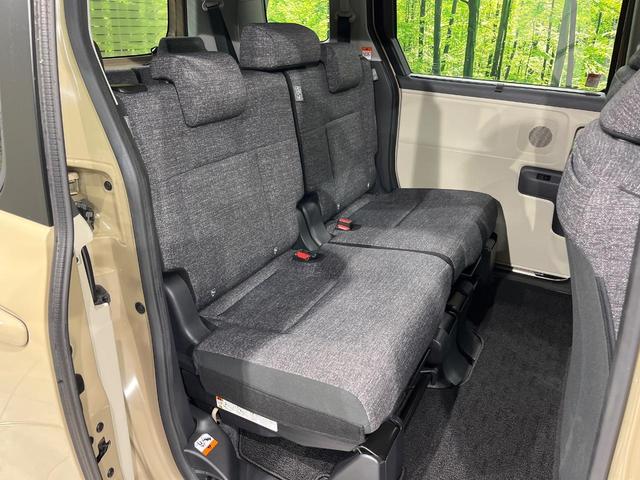 シエンタ ハイブリッドＺ　４ＷＤ　両側電動ドア　１０インチ純正ディスプレイオーディオ　セーフティーセンス　全周囲カメラ　　レーダークルーズ　禁煙車　ドラレコ　コーナーセンサー　スマートキー　ＬＥＤヘッド　ＥＴＣ（10枚目）