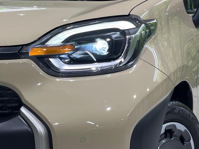 シエンタ ハイブリッドＺ　４ＷＤ　両側電動ドア　１０インチ純正ディスプレイオーディオ　セーフティーセンス　全周囲カメラ　　レーダークルーズ　禁煙車　ドラレコ　コーナーセンサー　スマートキー　ＬＥＤヘッド　ＥＴＣ（14枚目）