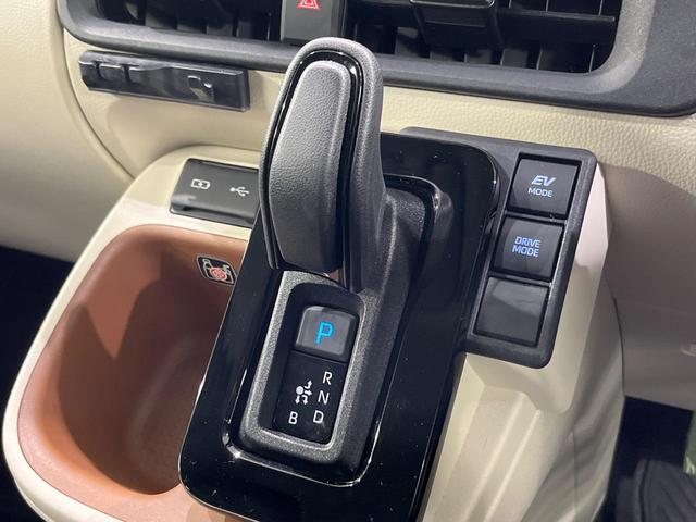 シエンタ ハイブリッドＺ　４ＷＤ　両側電動ドア　１０インチ純正ディスプレイオーディオ　セーフティーセンス　全周囲カメラ　　レーダークルーズ　禁煙車　ドラレコ　コーナーセンサー　スマートキー　ＬＥＤヘッド　ＥＴＣ（27枚目）