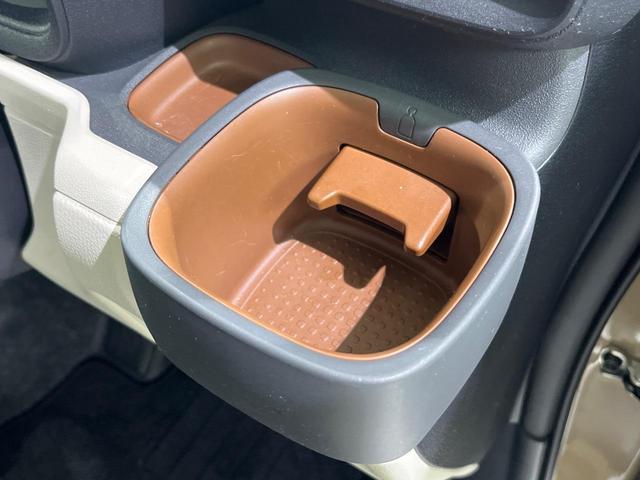 シエンタ ハイブリッドＺ　４ＷＤ　両側電動ドア　１０インチ純正ディスプレイオーディオ　セーフティーセンス　全周囲カメラ　　レーダークルーズ　禁煙車　ドラレコ　コーナーセンサー　スマートキー　ＬＥＤヘッド　ＥＴＣ（57枚目）