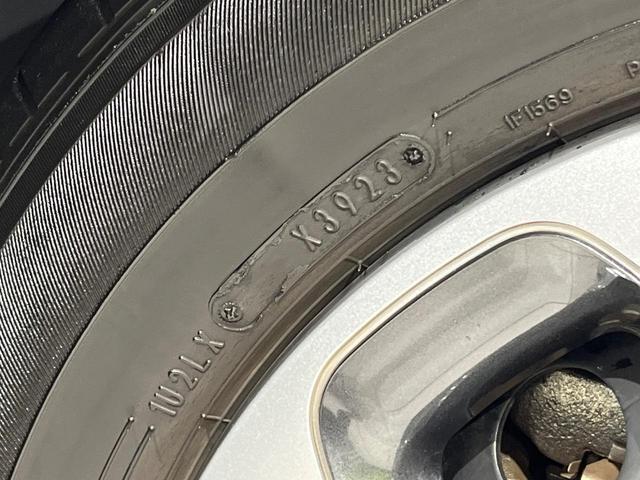 シエンタ ハイブリッドＺ　４ＷＤ　両側電動ドア　１０インチ純正ディスプレイオーディオ　セーフティーセンス　全周囲カメラ　　レーダークルーズ　禁煙車　ドラレコ　コーナーセンサー　スマートキー　ＬＥＤヘッド　ＥＴＣ（64枚目）