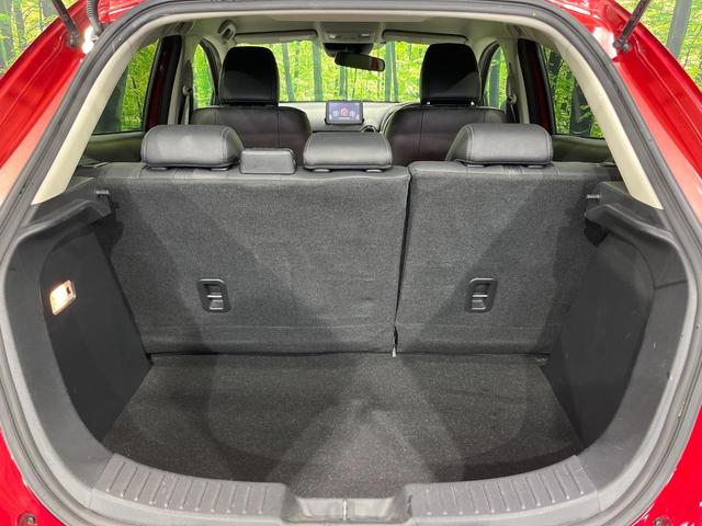 デミオ １５Ｓツーリング　Ｌパッケージ　４ＷＤ　マツダコネクト　全周囲カメラ　衝突軽減安全システム　ハーフレザーシート　スマートキー　ＬＥＤヘッド　ＥＴＣ　クルコン　純正１６インチアルミ　オートライト　オートエアコン　Ｂｌｕｅｔｏｏｔｈ（11枚目）