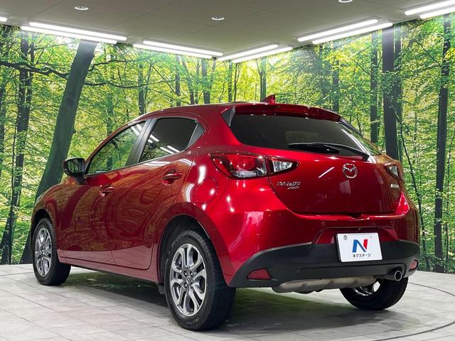 デミオ １５Ｓツーリング　Ｌパッケージ　４ＷＤ　マツダコネクト　全周囲カメラ　衝突軽減安全システム　ハーフレザーシート　スマートキー　ＬＥＤヘッド　ＥＴＣ　クルコン　純正１６インチアルミ　オートライト　オートエアコン　Ｂｌｕｅｔｏｏｔｈ（53枚目）