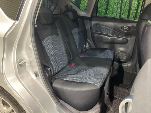 後部座席も気になるようなキズ・汚れやへたり等、大きなダメージはなく、良好な状態です。